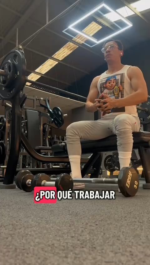 Publicación de Ángel  Hernández en HolliModels
