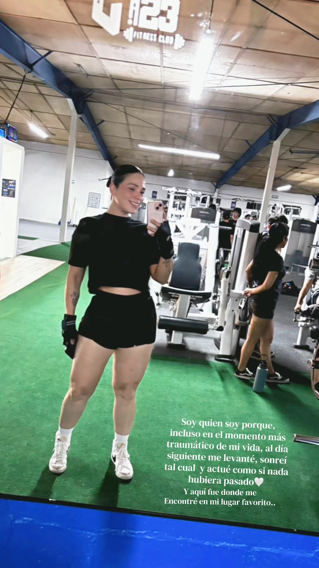 Publicación de Brenda Montero en HolliModels